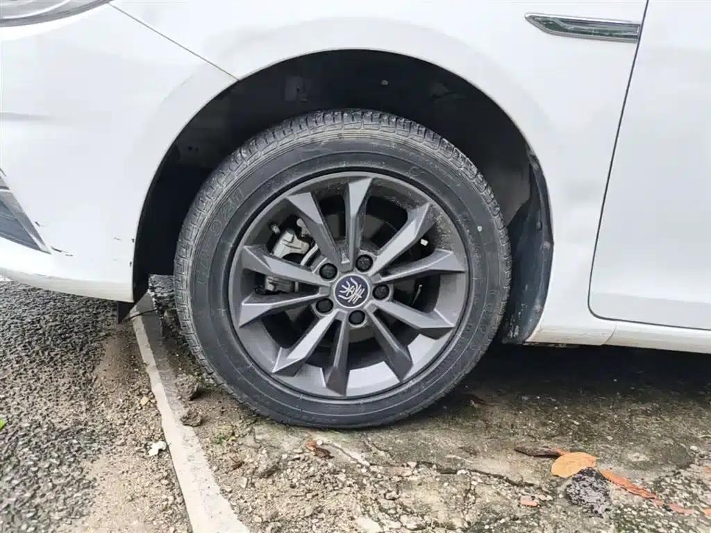 Qin 2019 1.5L Automatic Deluxe Edition — миниатюра 23