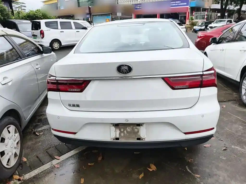 Qin 2019 1.5L Automatic Deluxe Edition — миниатюра 6