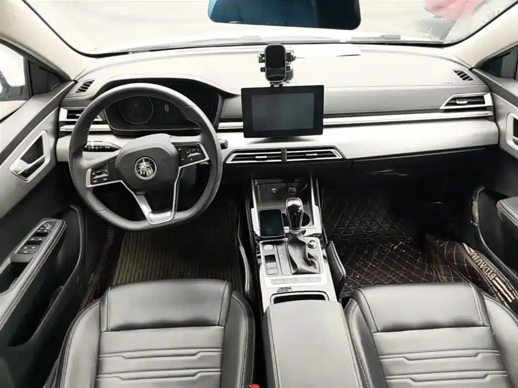 Qin 2019 1.5L Automatic Deluxe Edition — миниатюра 10