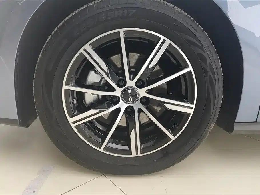 Seal 06 DM-i Touring Edition 2025 DM-i 150KM Premium Model — миниатюра 6