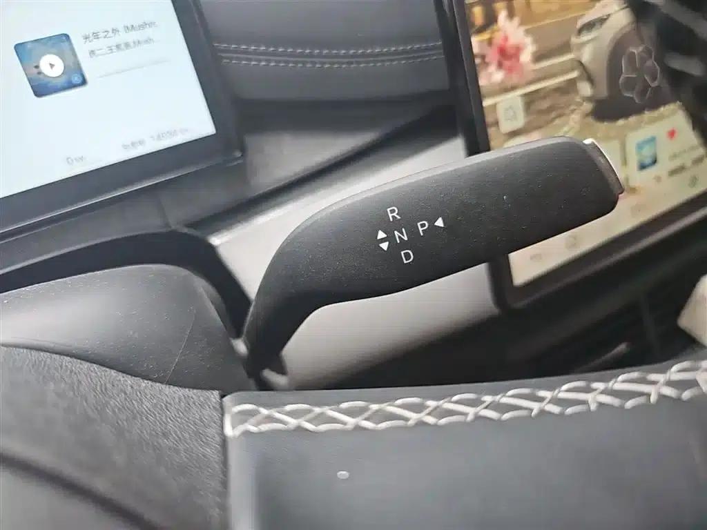 Seal 06 DM-i Touring Edition 2025 DM-i 150KM Flagship Model — миниатюра 14