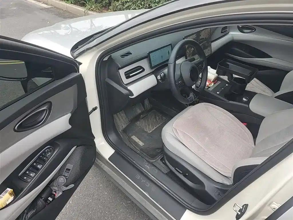 Seal 06 DM-i Touring Edition 2025 DM-i 150KM Flagship Model — миниатюра 16