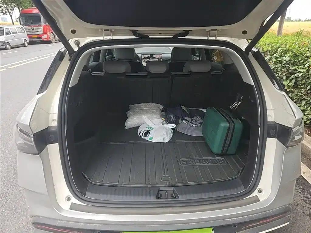 Seal 06 DM-i Touring Edition 2025 DM-i 150KM Flagship Model — миниатюра 19