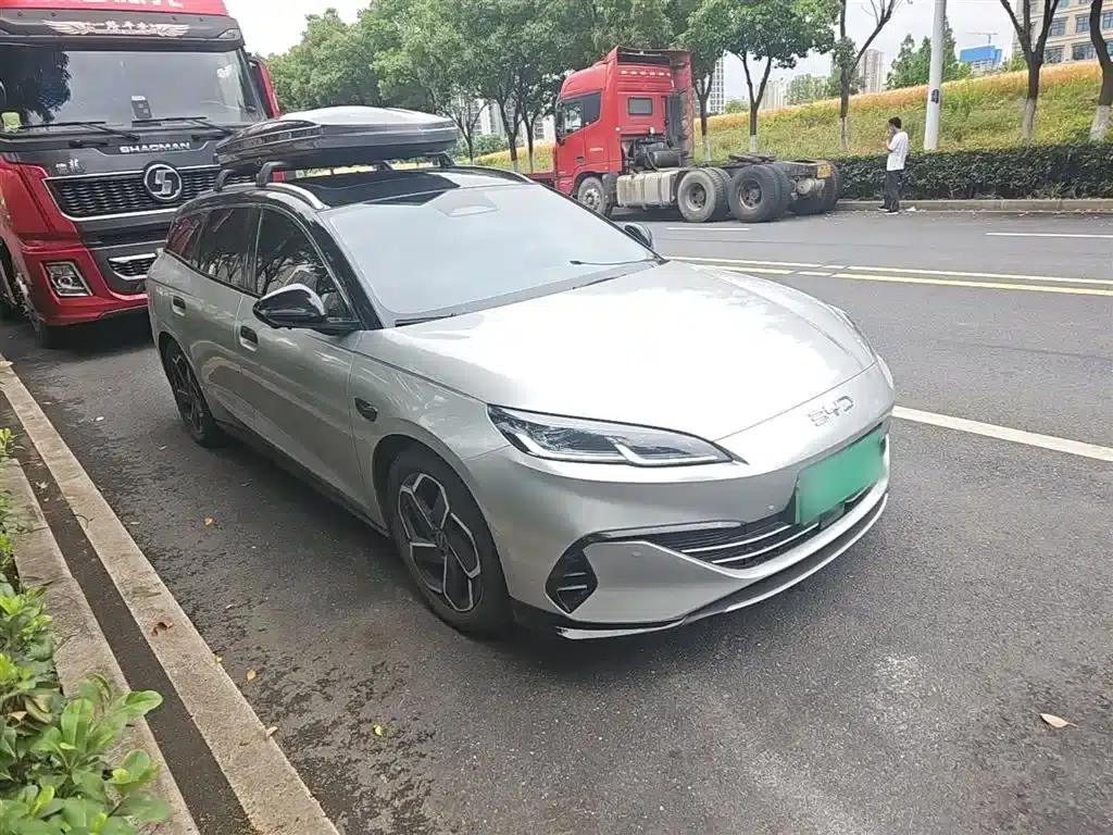 Seal 06 DM-i Touring Edition 2025 DM-i 150KM Flagship Model — миниатюра 4