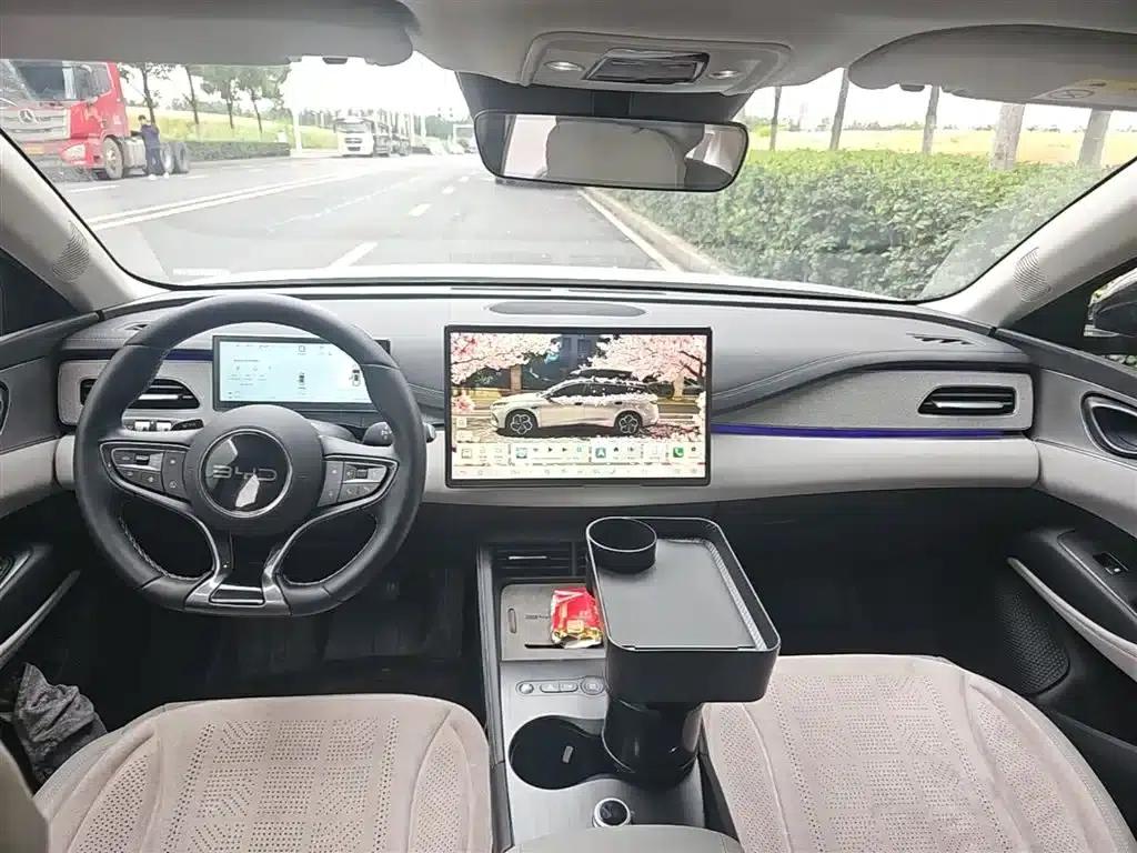 Seal 06 DM-i Touring Edition 2025 DM-i 150KM Flagship Model — миниатюра 10