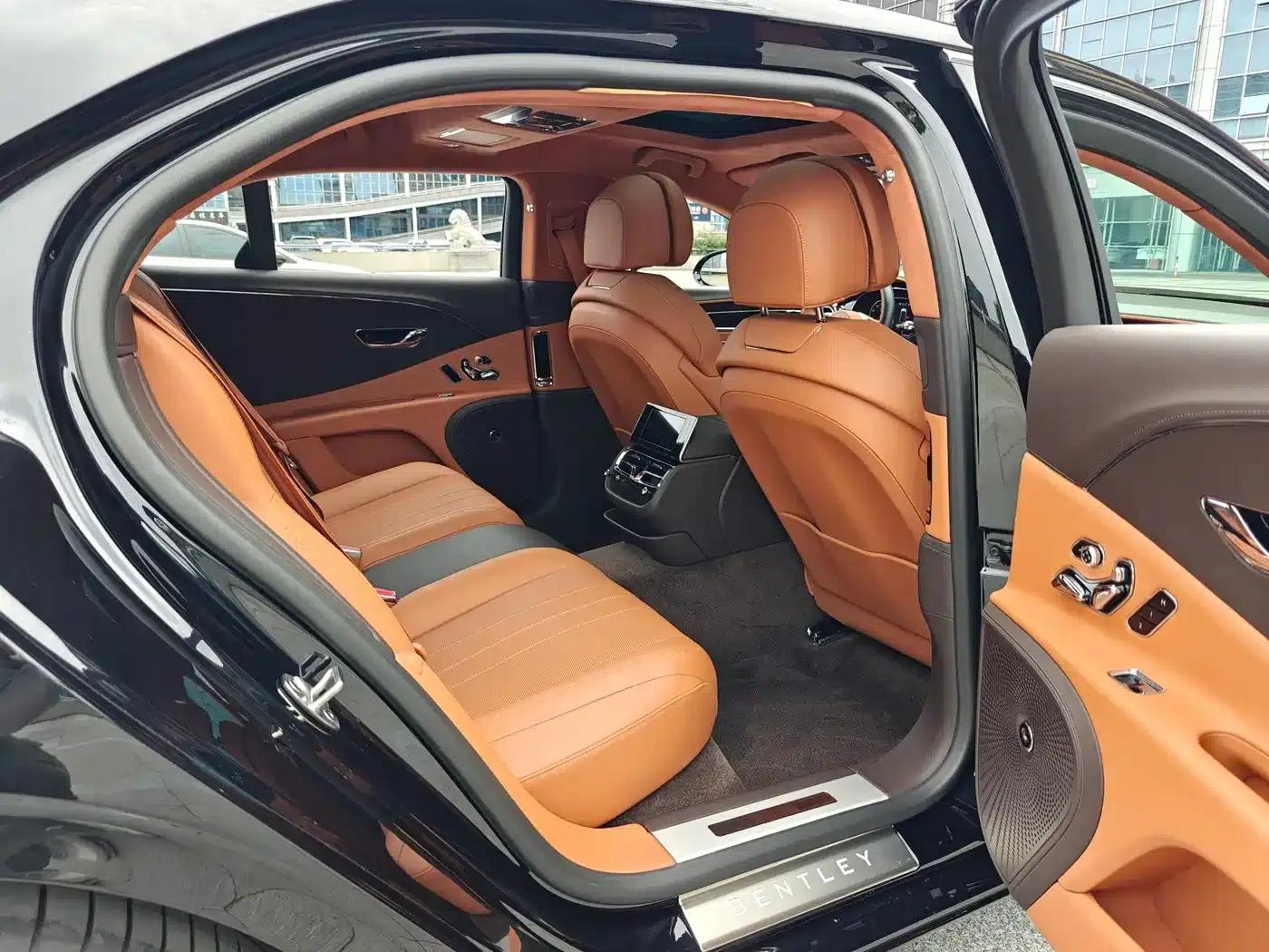 Flying Spur 2020 6.0T W12 Standard Edition — миниатюра 8
