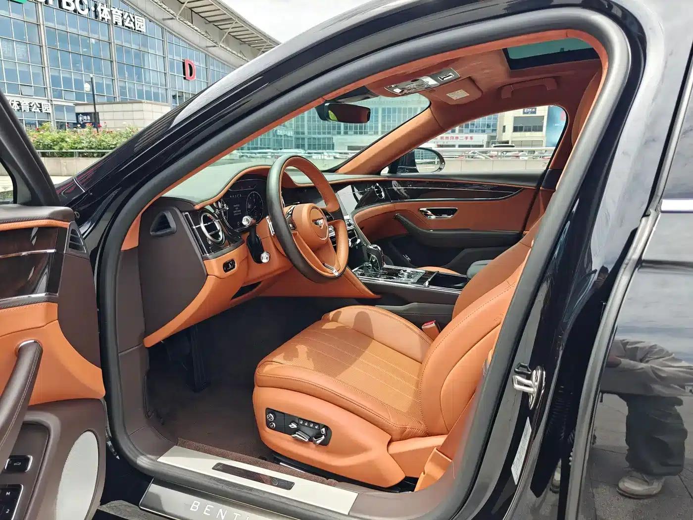 Flying Spur 2020 6.0T W12 Standard Edition — миниатюра 9
