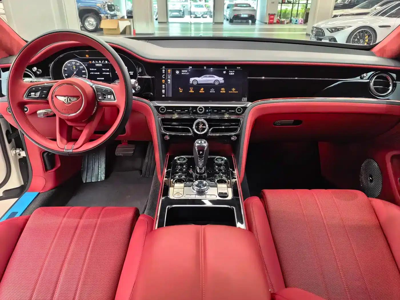 Flying Spur 2022 4.0T V8 Standard Edition — миниатюра 11