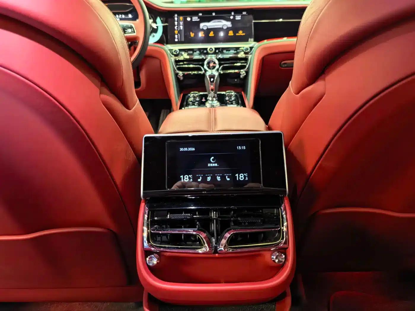 Flying Spur 2022 4.0T V8 Standard Edition — миниатюра 10