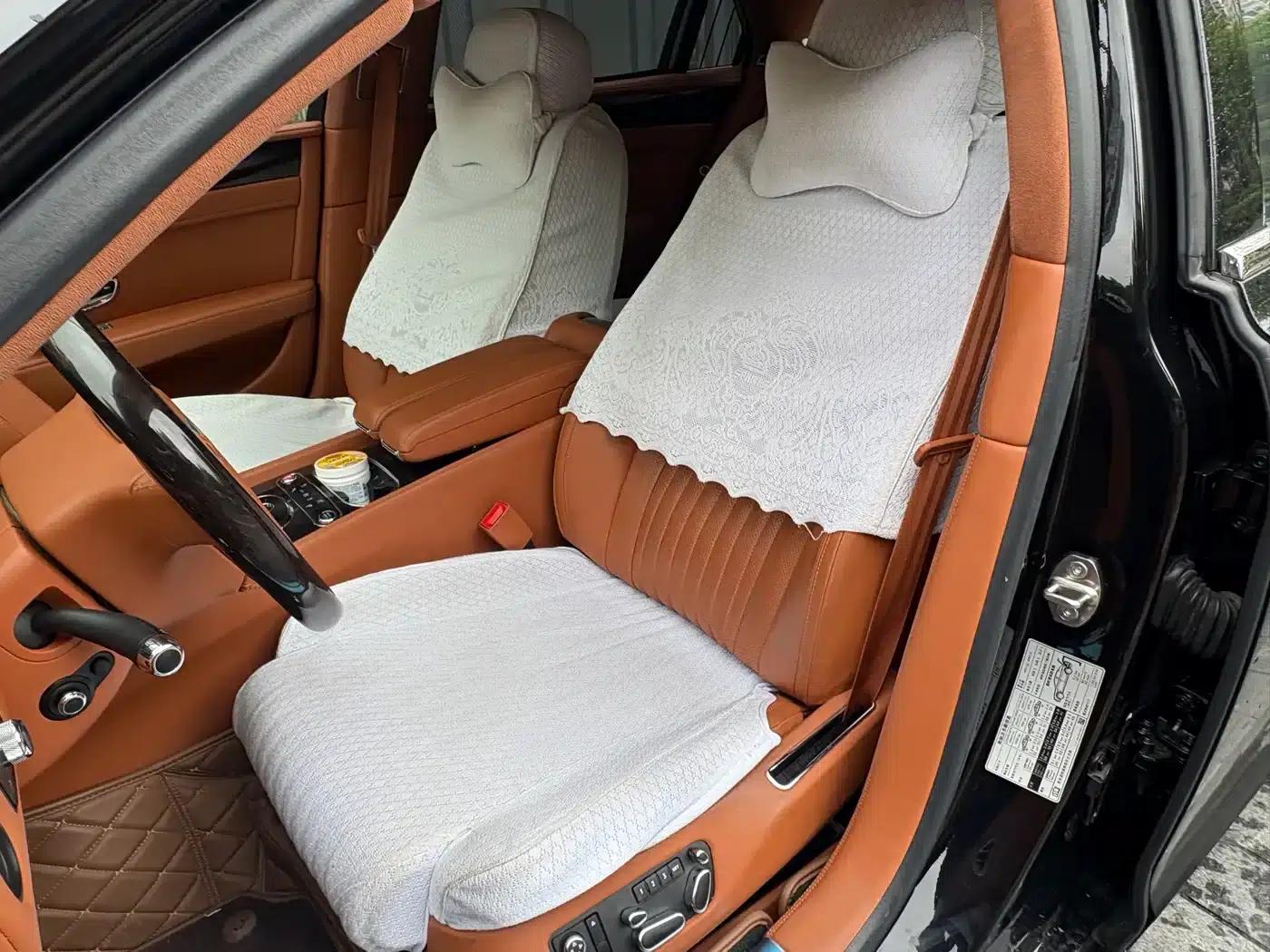 2017 Flying Spur 4.0T V8 Standard Edition — миниатюра 5