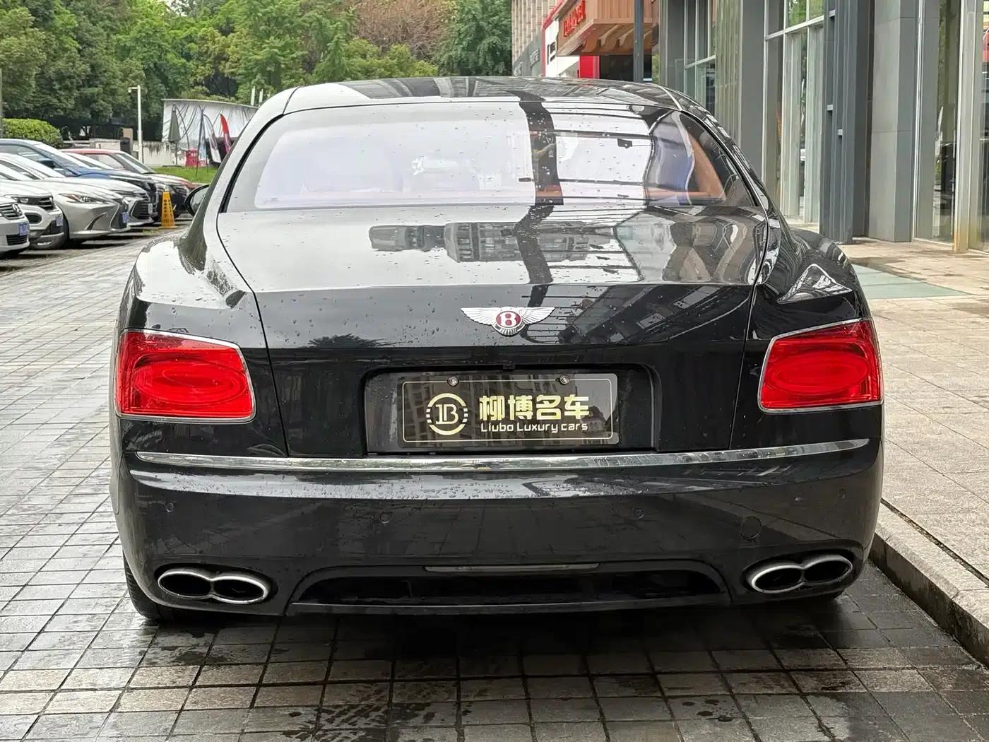 2017 Flying Spur 4.0T V8 Standard Edition — миниатюра 7