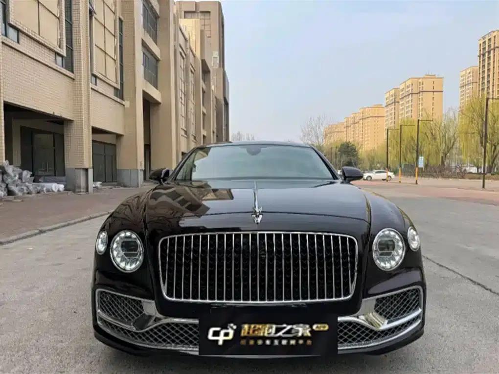 2023 Mercedes-Benz Flying Spur 4.0T V8 Elegance Edition — миниатюра 2