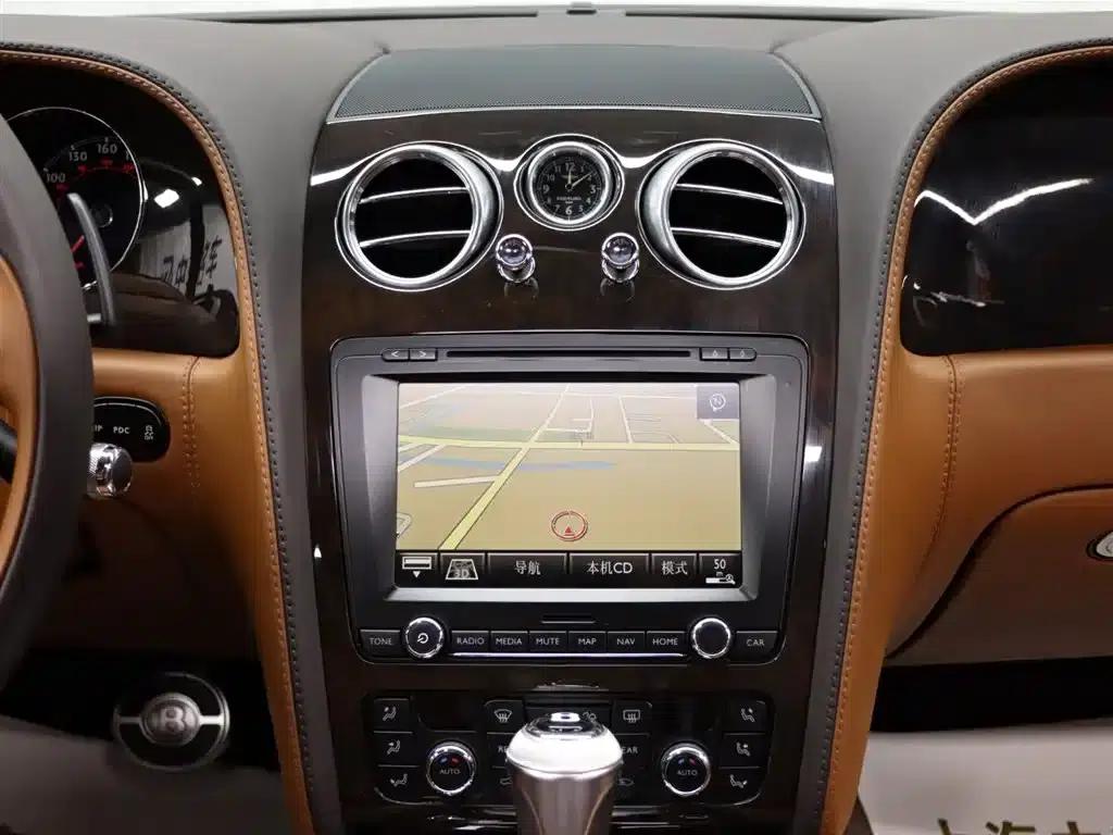 2010 Flying Spur 6.0T Four-Seater — миниатюра 13