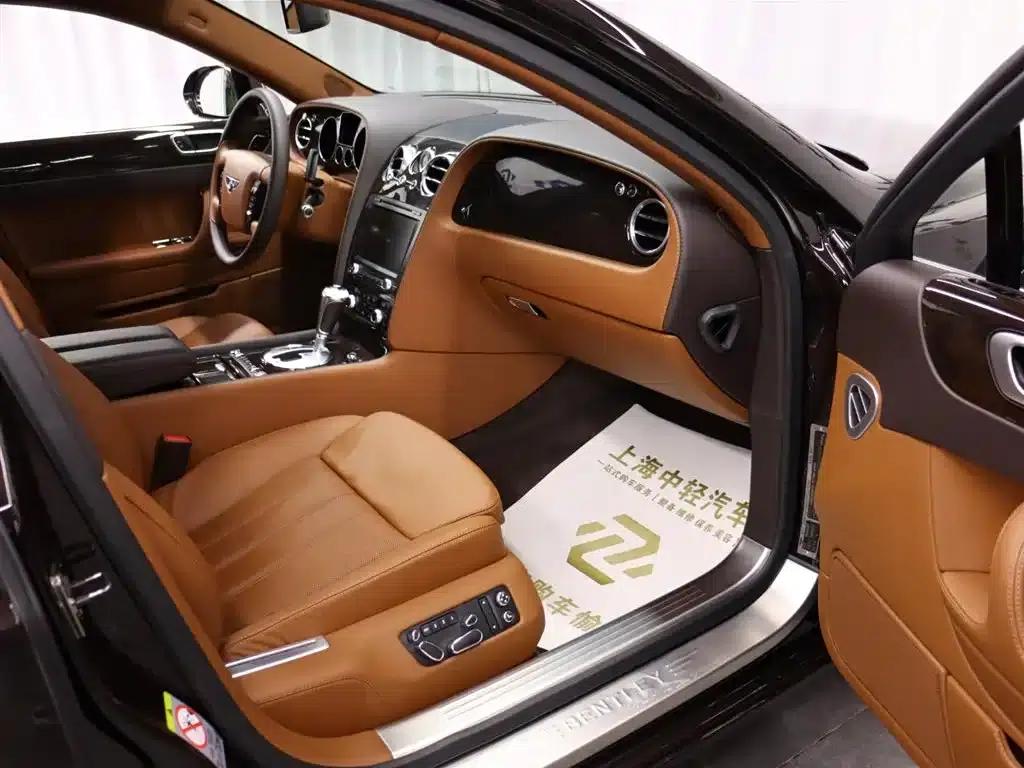 2010 Flying Spur 6.0T Four-Seater — миниатюра 16