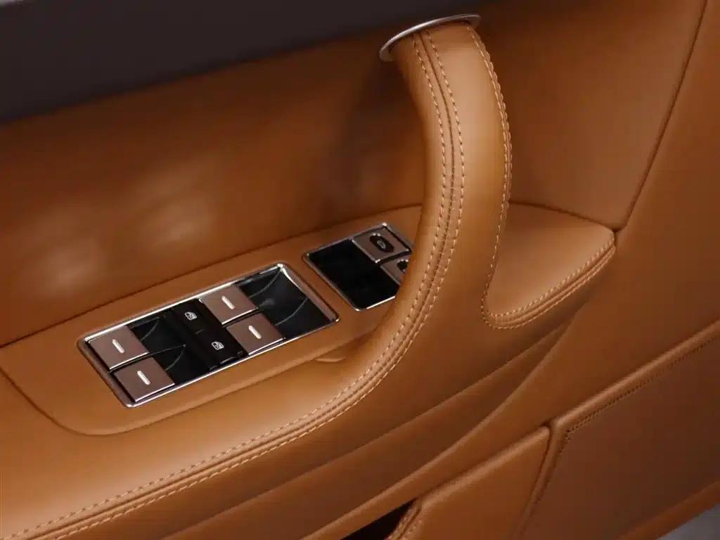 2010 Flying Spur 6.0T Four-Seater — миниатюра 26