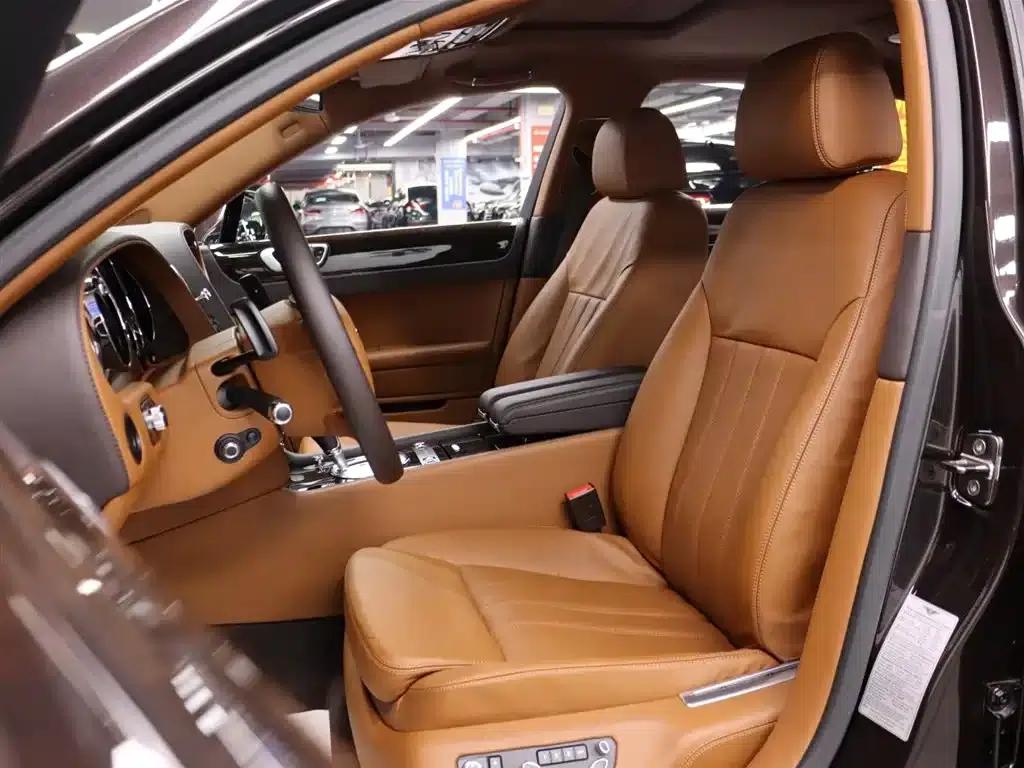 2010 Flying Spur 6.0T Four-Seater — миниатюра 9