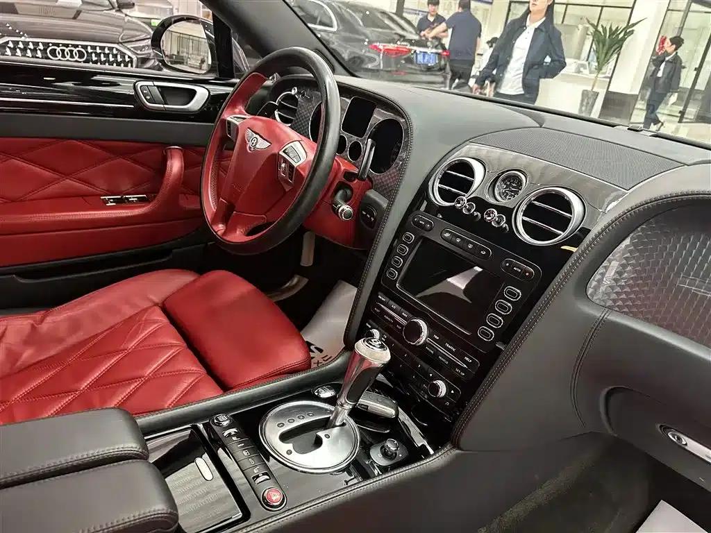 2010 Flying Spur 6.0T Five-Seater — миниатюра 17