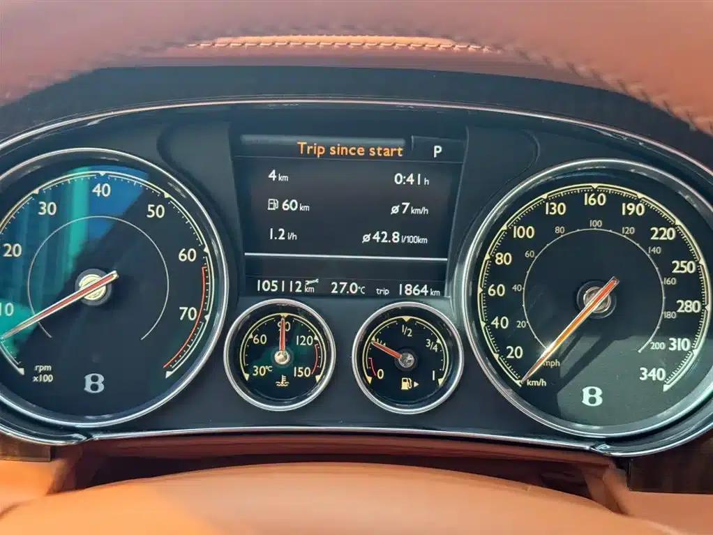 2016 Flying Spur 4.0T V8 Standard Edition — миниатюра 27