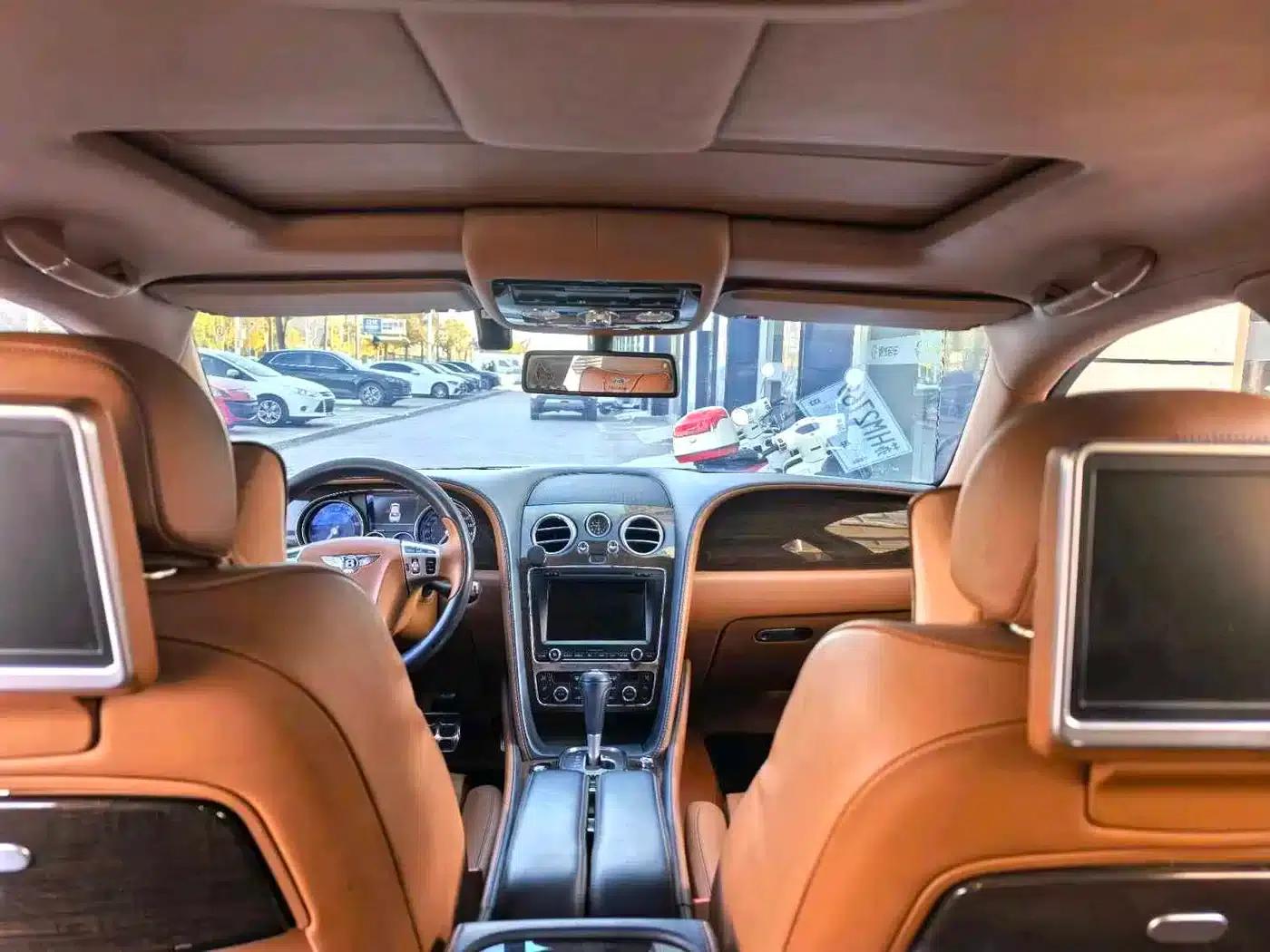 2014 Flying Spur 4.0T V8 Premium Edition — миниатюра 2