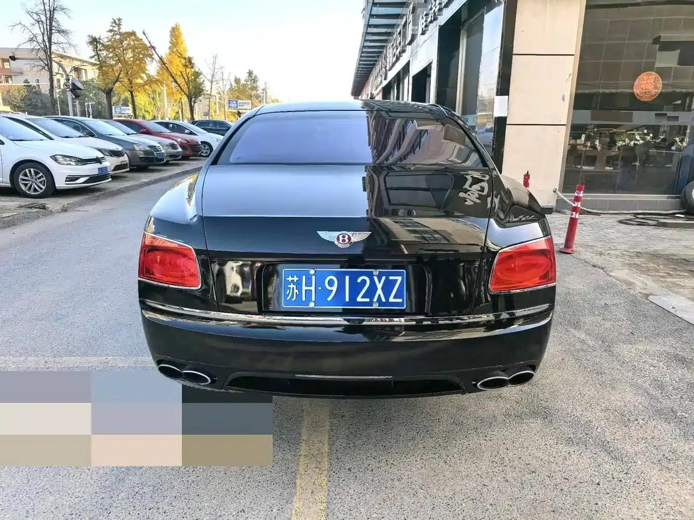 2014 Flying Spur 4.0T V8 Premium Edition — миниатюра 15