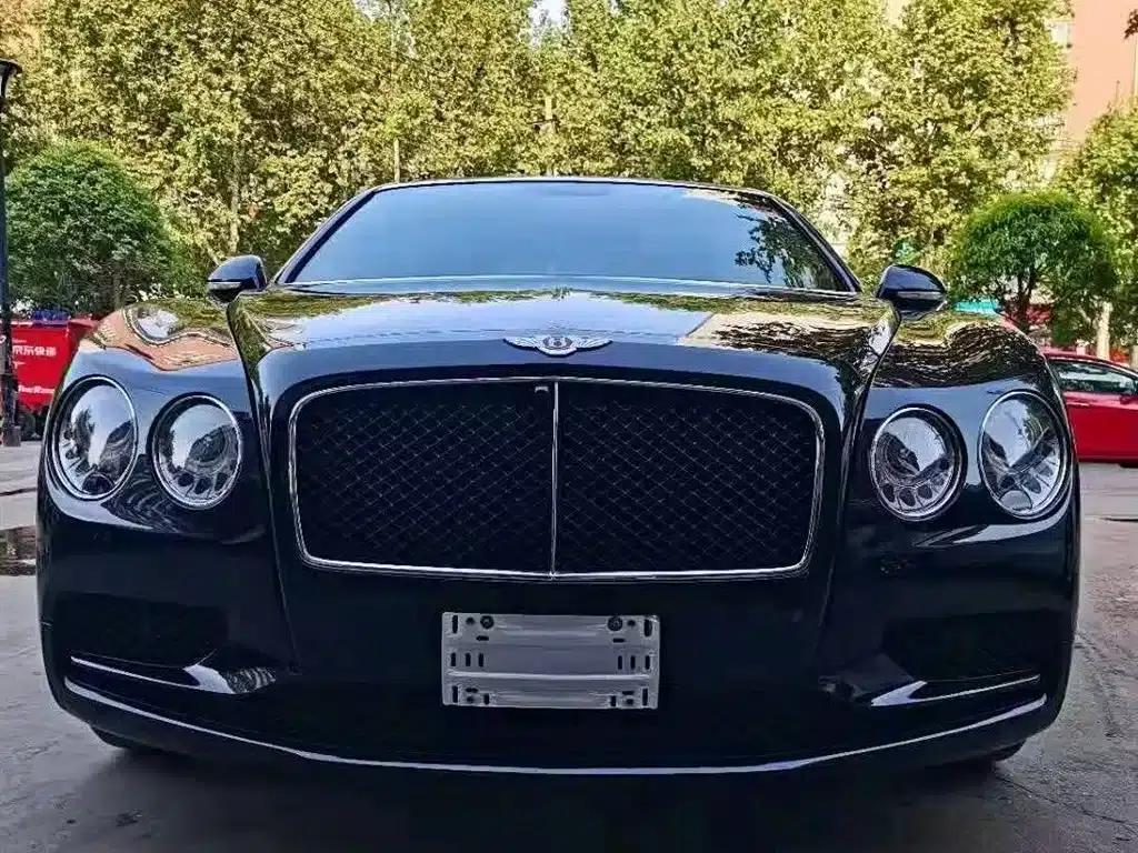 2017 Mercedes-Benz Flying Spur 4.0T V8 S Standard Edition — миниатюра 1