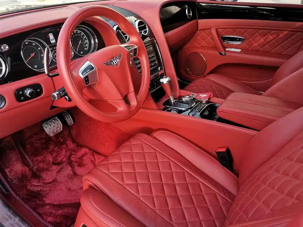 2017 Mercedes-Benz Flying Spur 4.0T V8 S Standard Edition — миниатюра 4