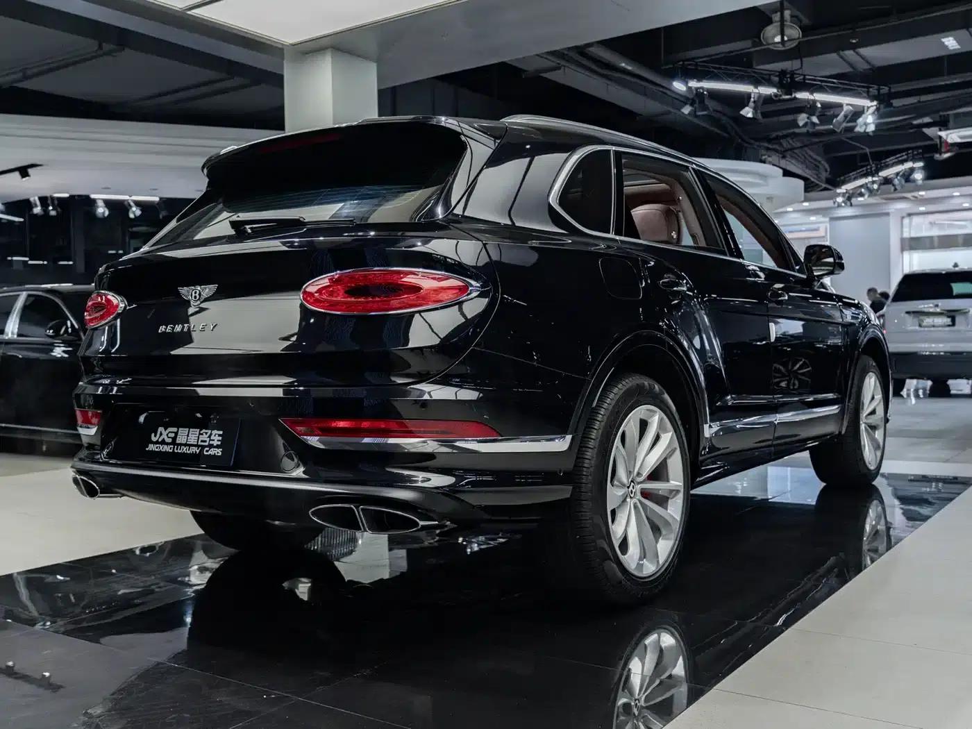 Bentayga 2022 4.0T V8 — миниатюра 13