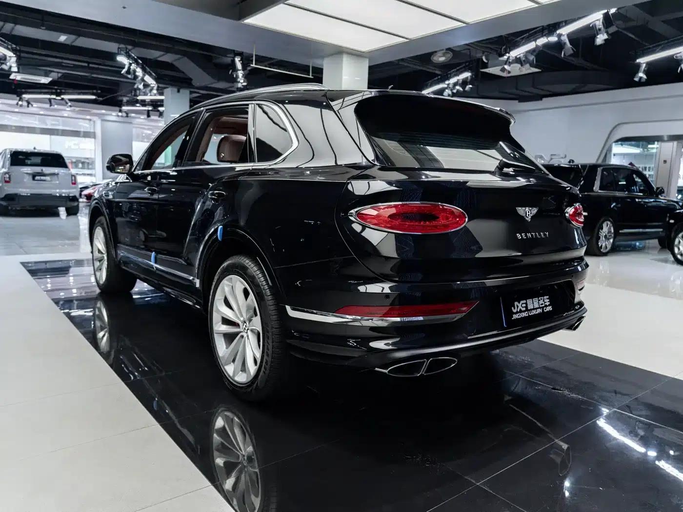 Bentayga 2022 4.0T V8 — миниатюра 15