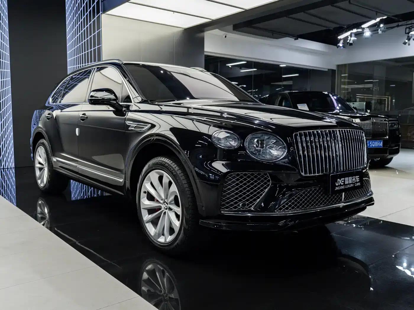 Bentayga 2022 4.0T V8 — миниатюра 3