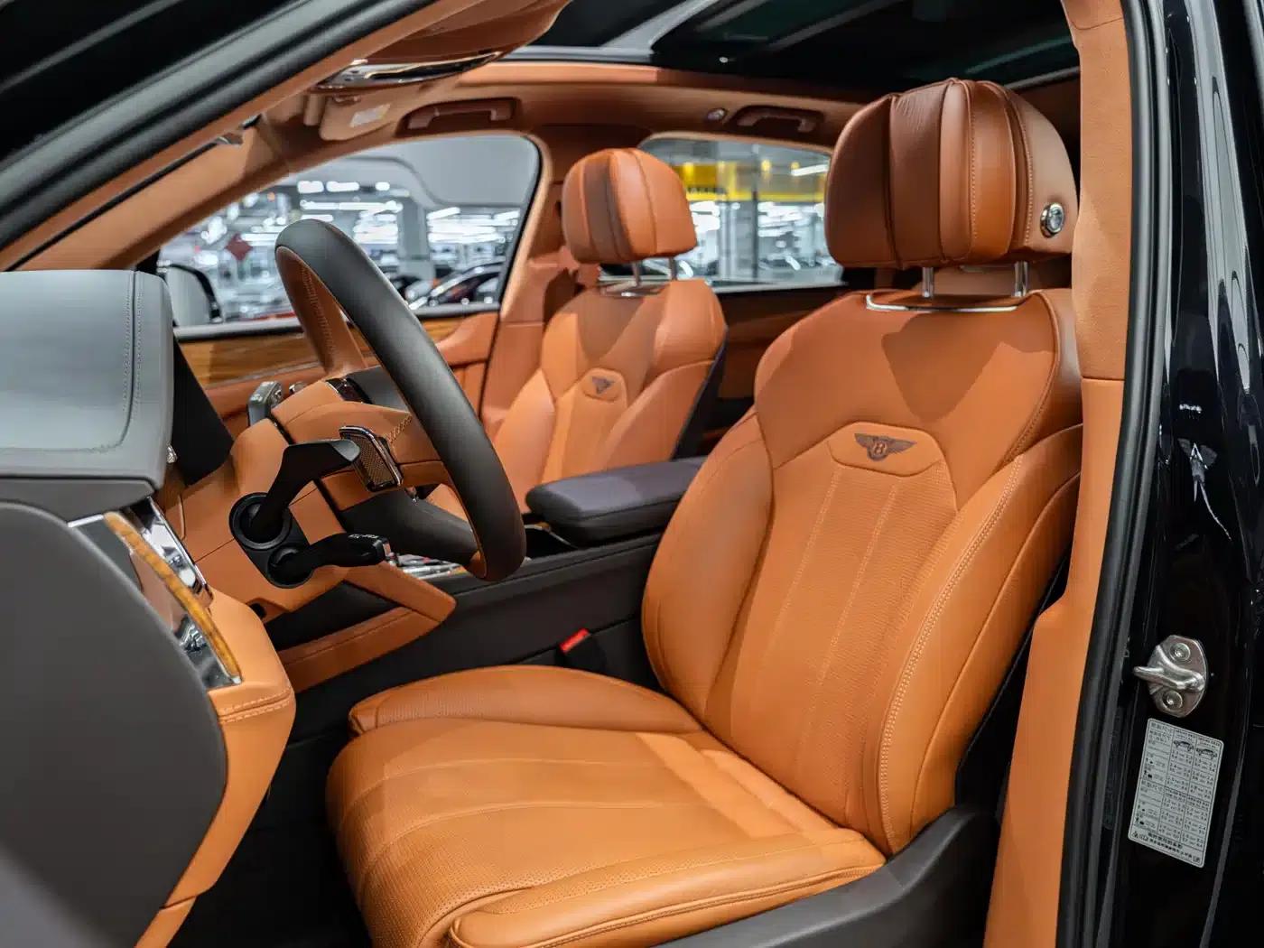 Bentayga 2022 4.0T V8 — миниатюра 6