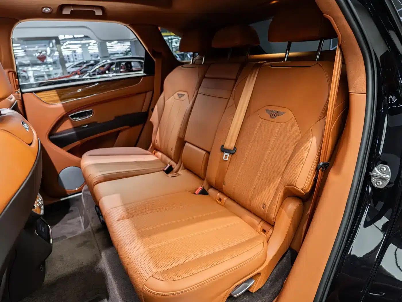 Bentayga 2022 4.0T V8 — миниатюра 10