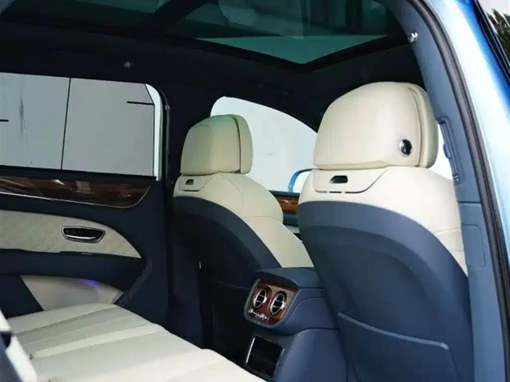 Bentayga 2022 4.0T V8 — миниатюра 3