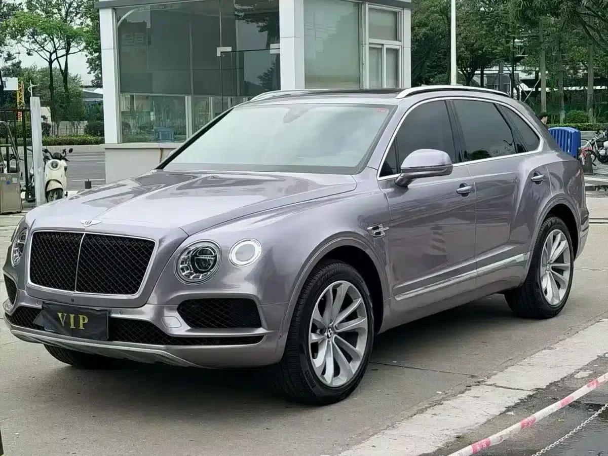 Bentayga 2018 4.0T V8 — миниатюра 1