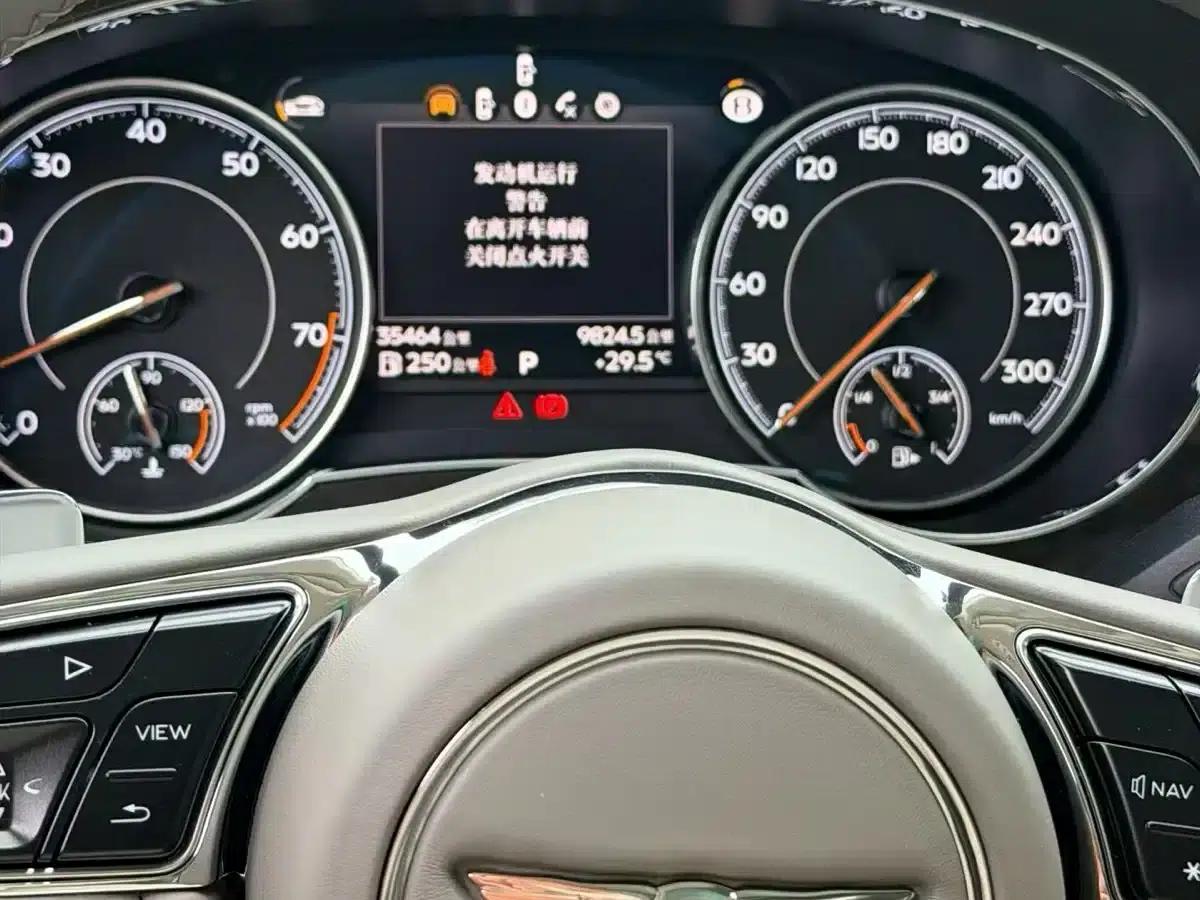 Bentayga 2018 4.0T V8 — миниатюра 7