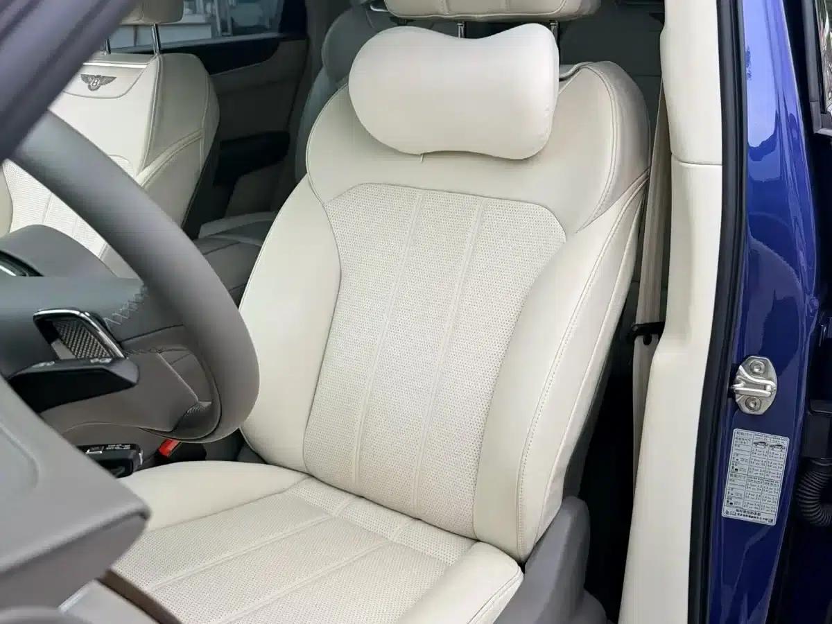 Bentayga 2018 4.0T V8 — миниатюра 10