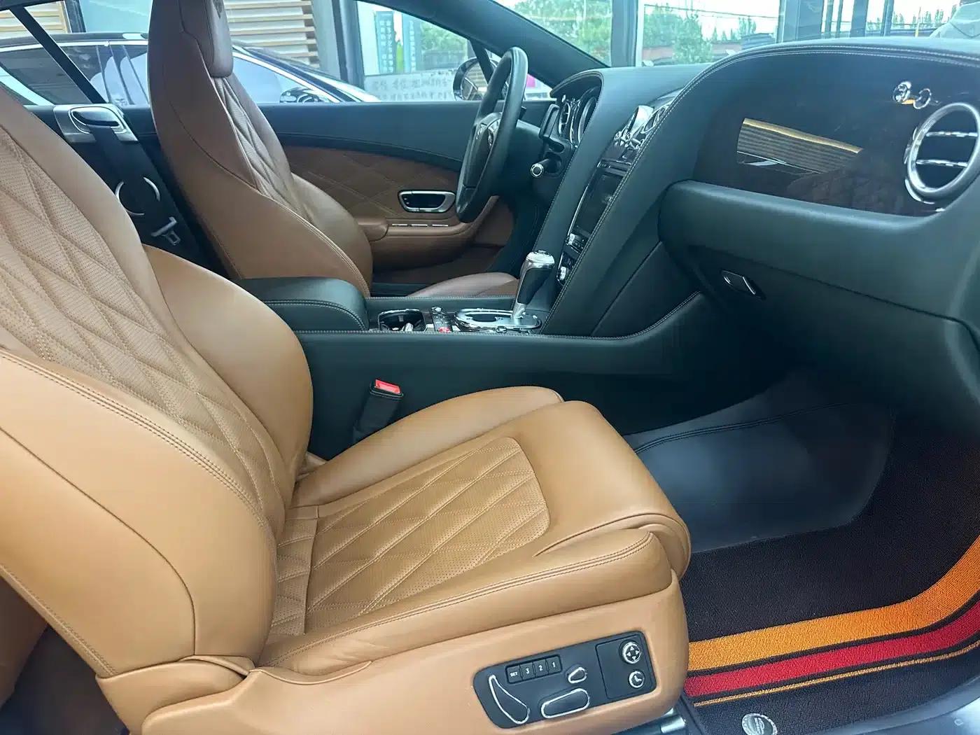 2014 Continental 4.0T GT V8 S Standard Edition — миниатюра 13