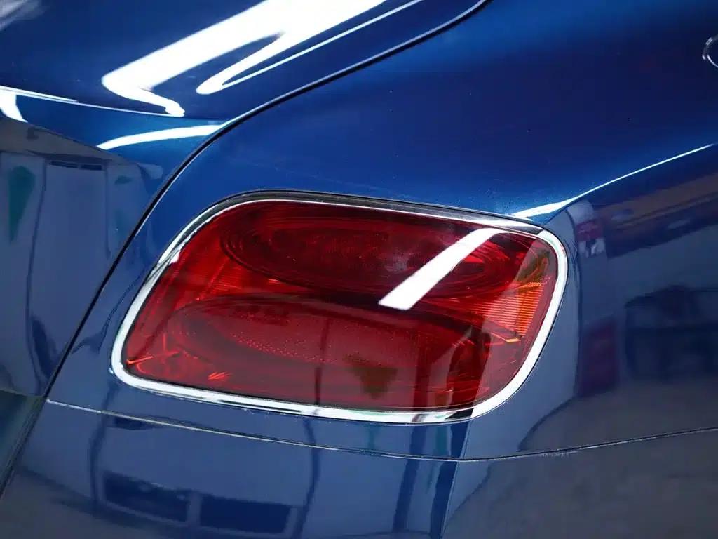 2015 Continental 6.0T GT W12 Standard Edition — миниатюра 4