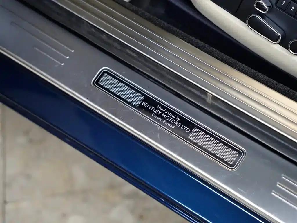 2015 Continental 6.0T GT W12 Standard Edition — миниатюра 32