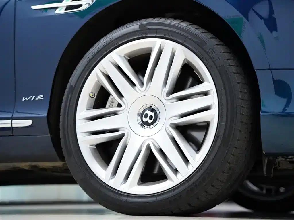 2015 Continental 6.0T GT W12 Standard Edition — миниатюра 48