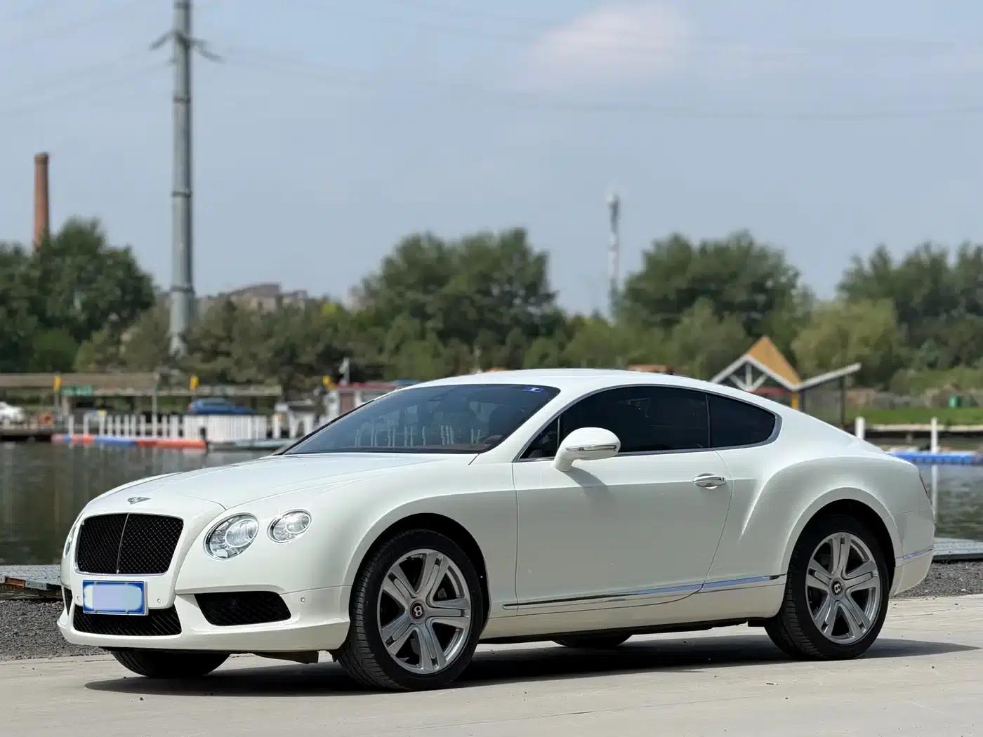 2012 Continental 4.0T GT V8 — миниатюра 1