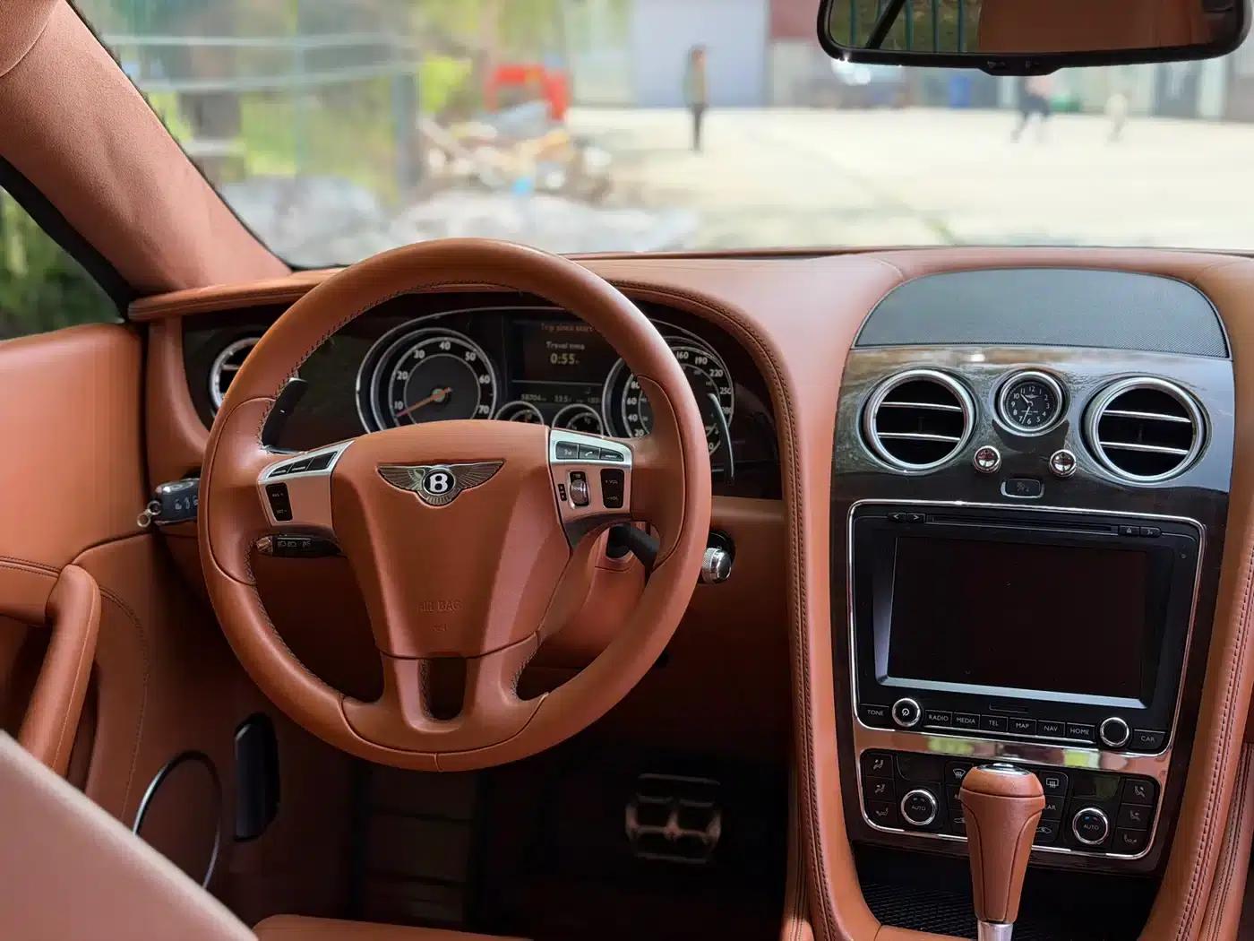 2012 Continental 4.0T GT V8 — миниатюра 12