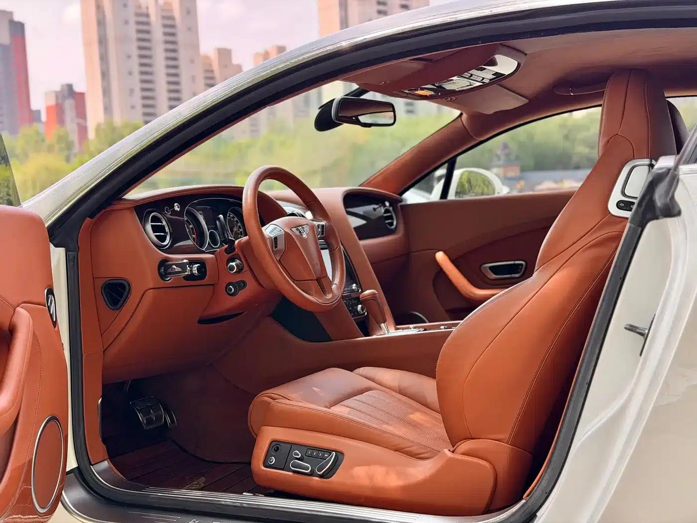 2012 Continental 4.0T GT V8 — миниатюра 17
