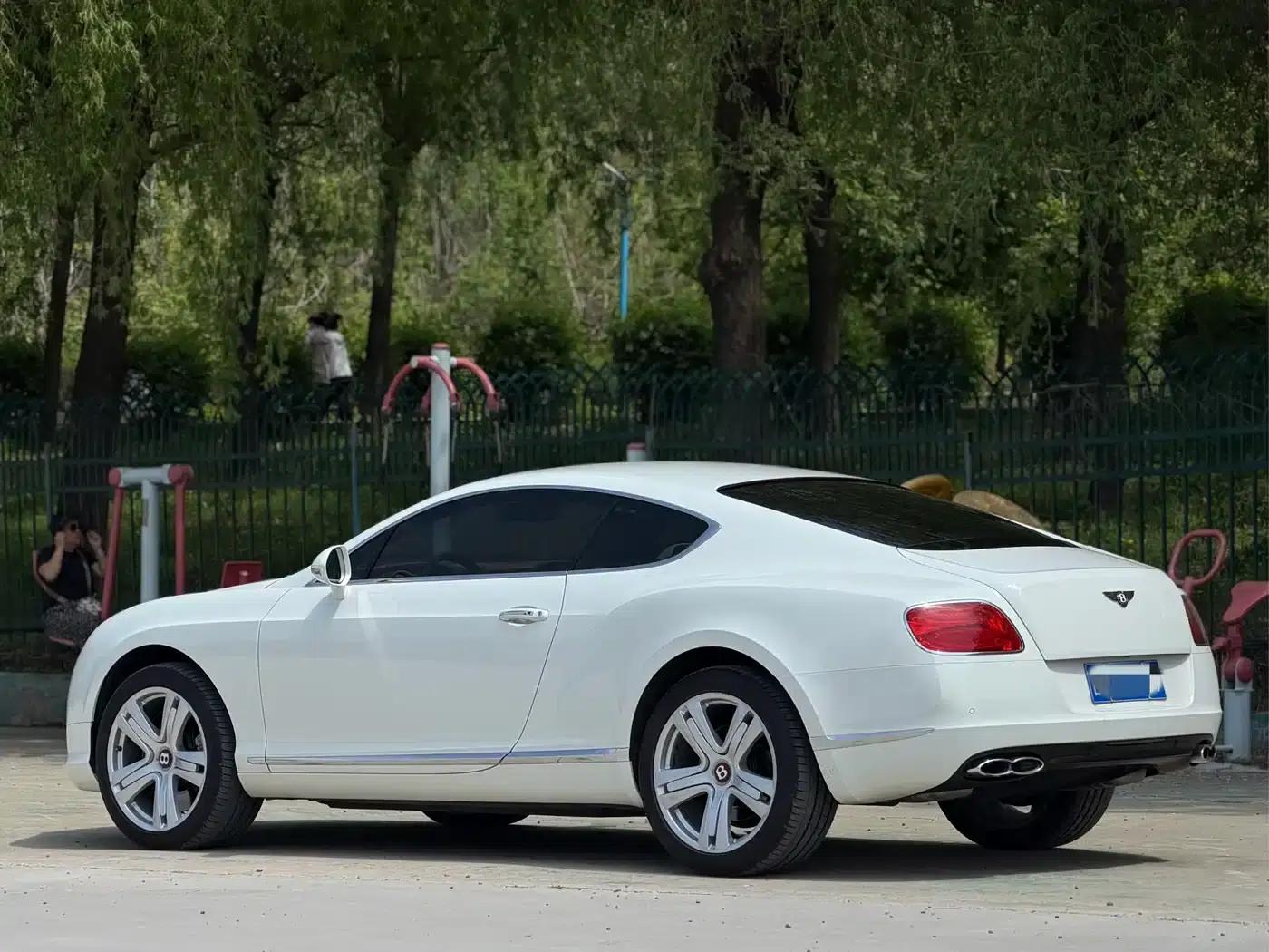 2012 Continental 4.0T GT V8 — миниатюра 4