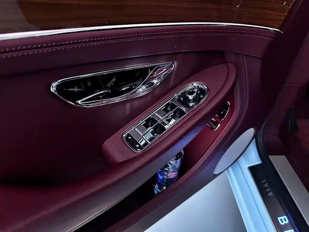 2020 Continental 4.0T GT V8 — миниатюра 16