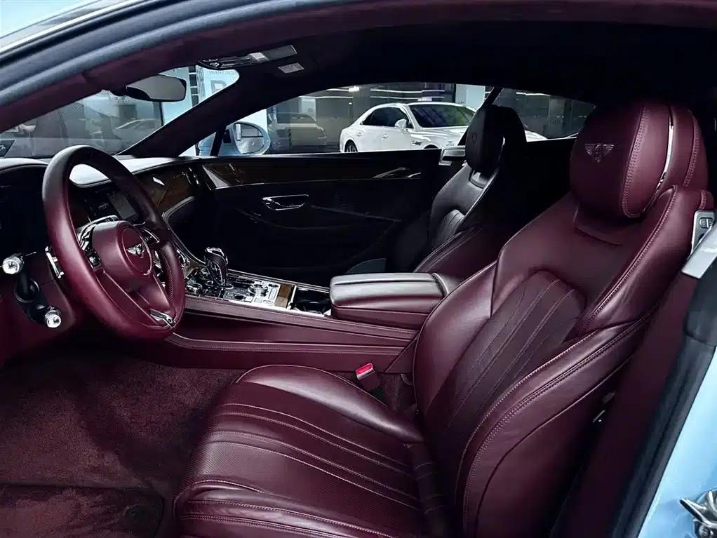 2020 Continental 4.0T GT V8 — миниатюра 23