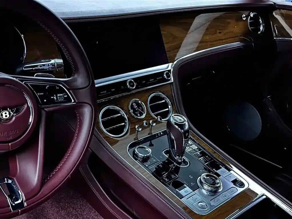 2020 Continental 4.0T GT V8 — миниатюра 26