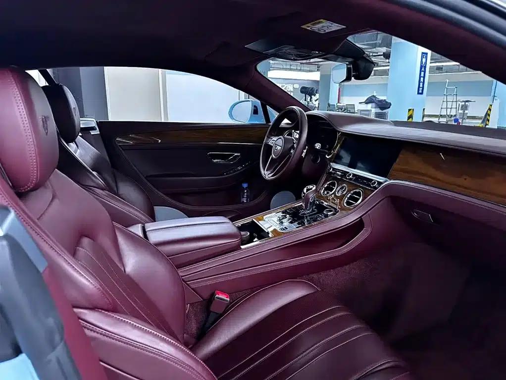 2020 Continental 4.0T GT V8 — миниатюра 4