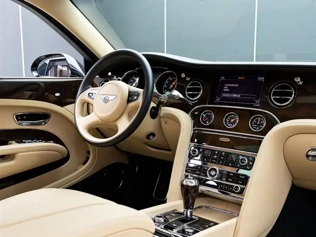 Mulsanne 2015 6.8T Standard Edition — миниатюра 18