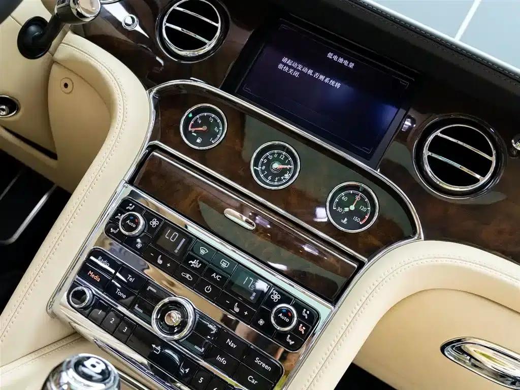 Mulsanne 2015 6.8T Standard Edition — миниатюра 20
