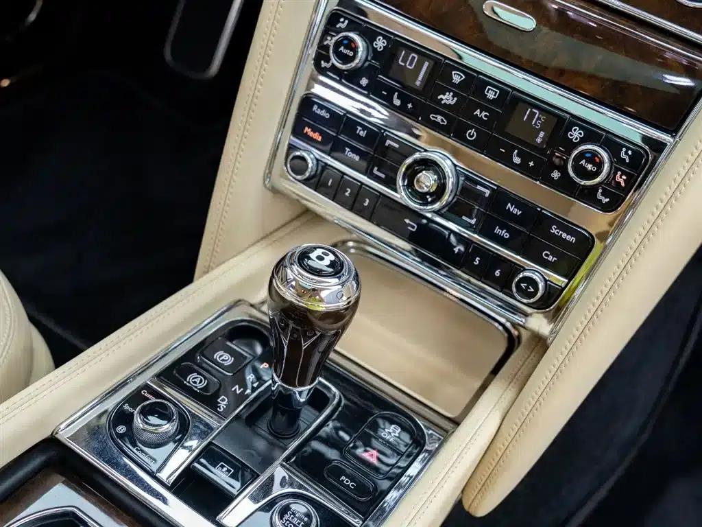 Mulsanne 2015 6.8T Standard Edition — миниатюра 21
